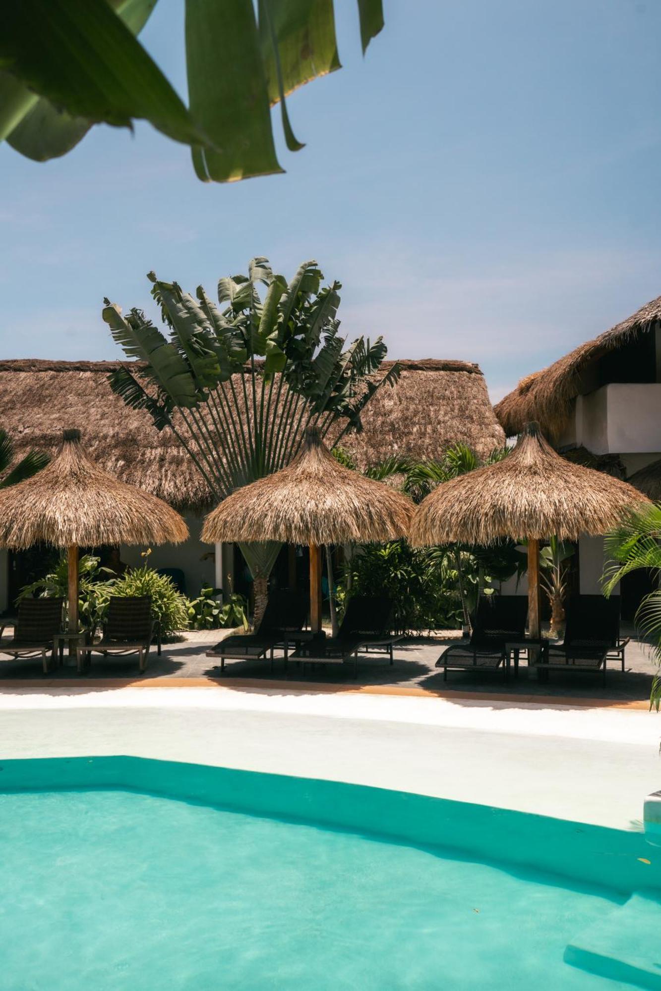 Secret Paradise Moalboal Exterior photo