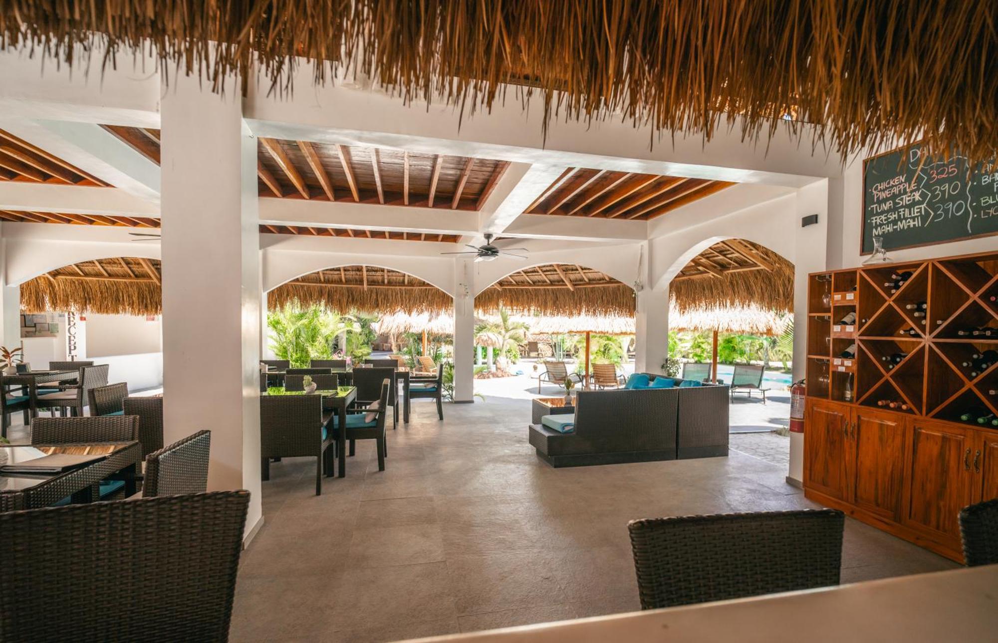 Secret Paradise Moalboal Exterior photo