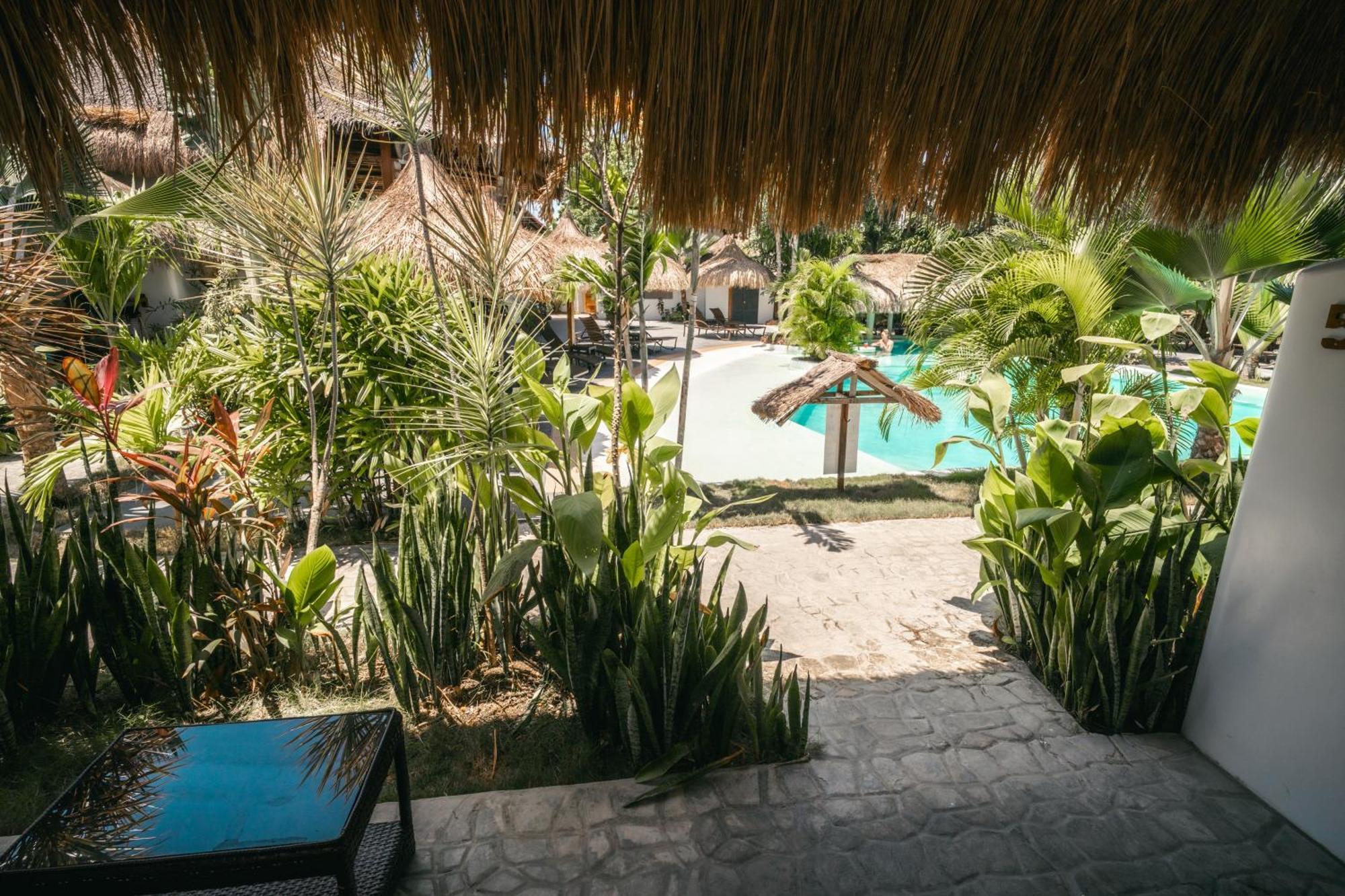 Secret Paradise Moalboal Exterior photo