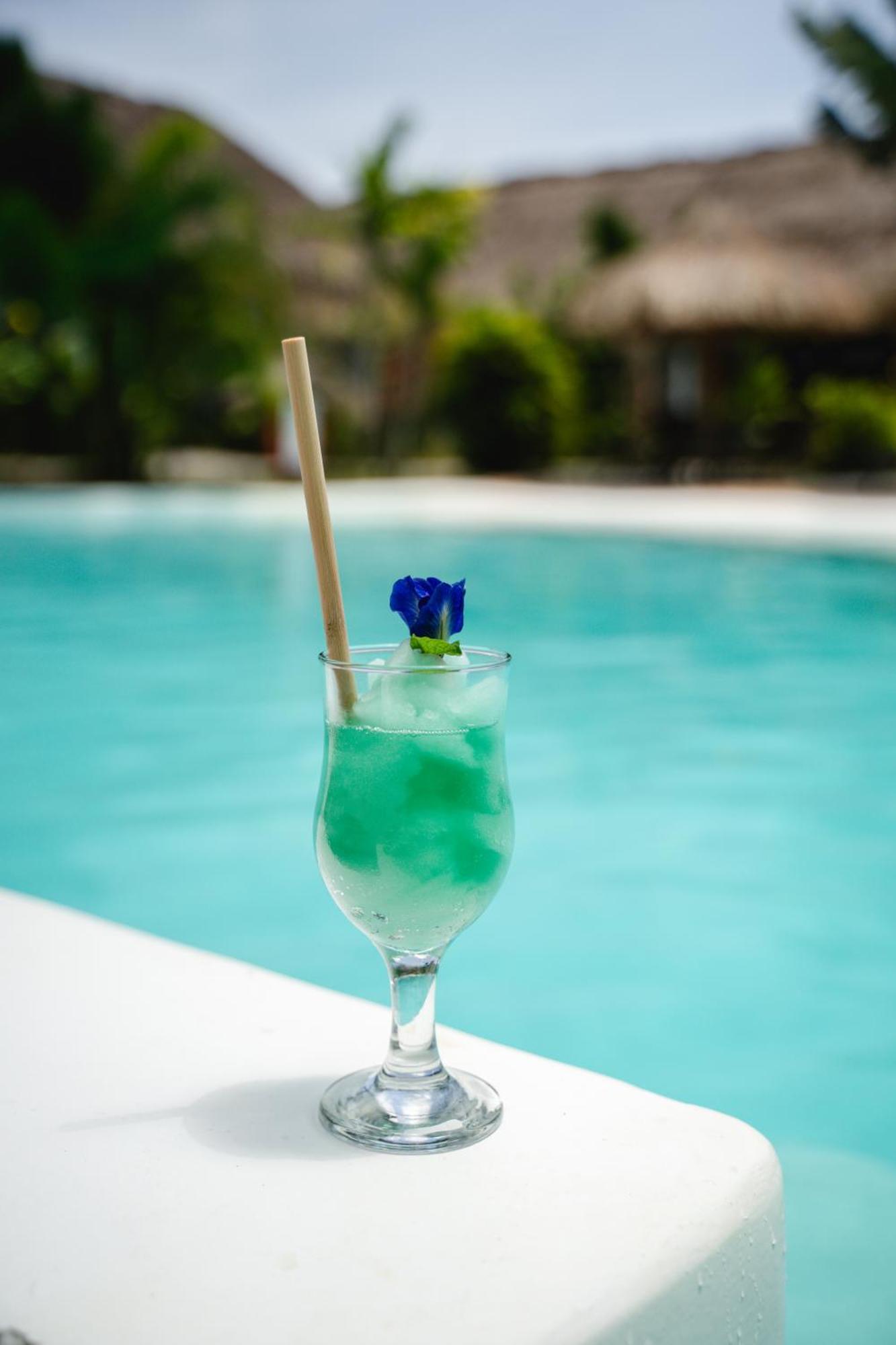 Secret Paradise Moalboal Exterior photo
