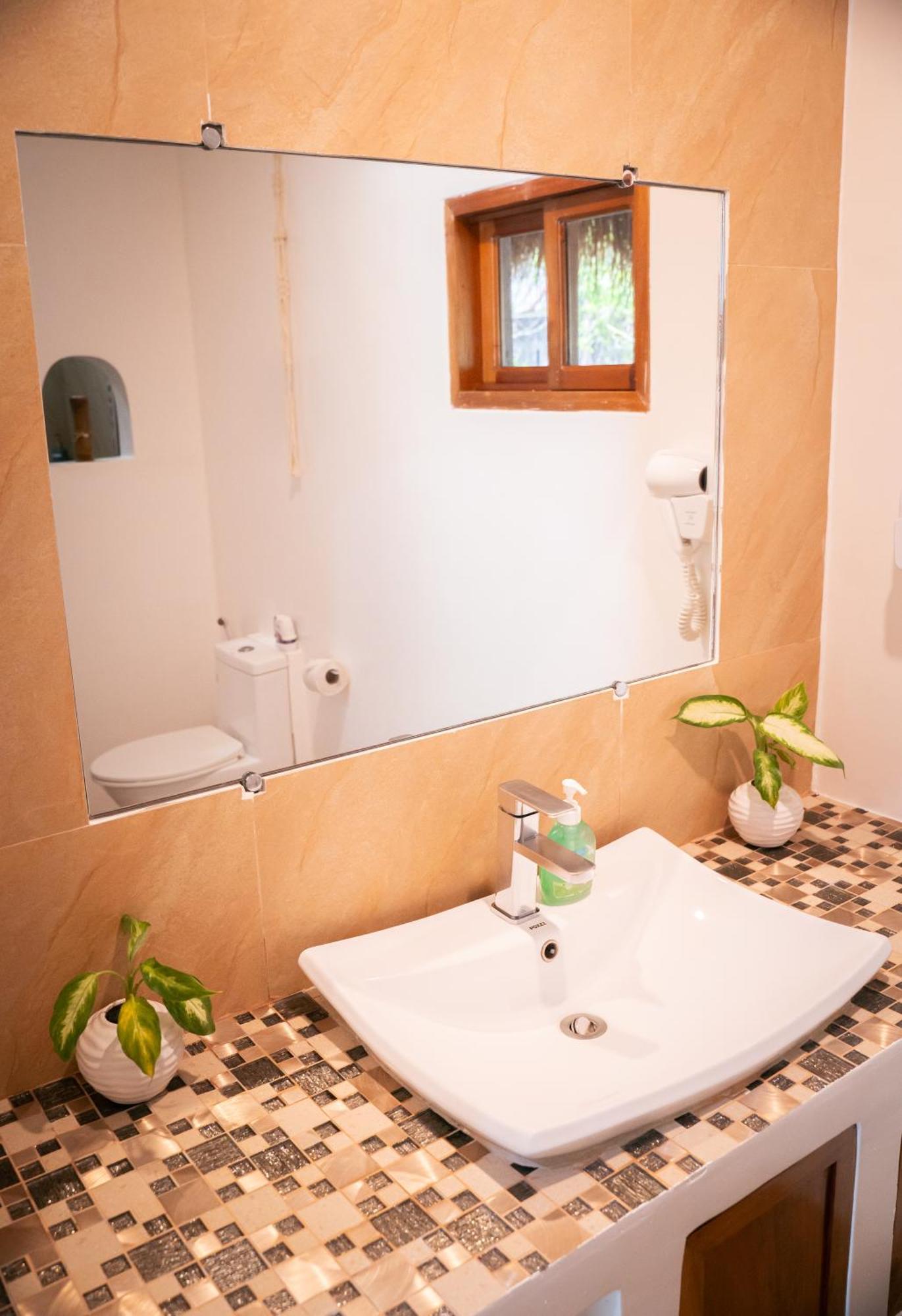 Secret Paradise Moalboal Exterior photo